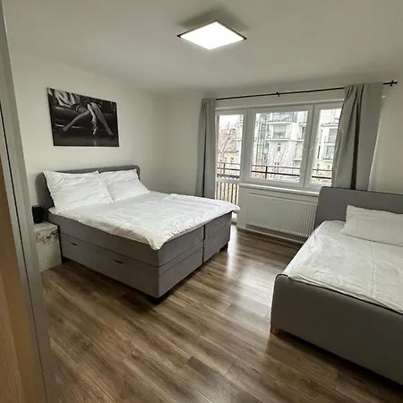 Spacious 3-bedroom In The Historic Old Town Parking