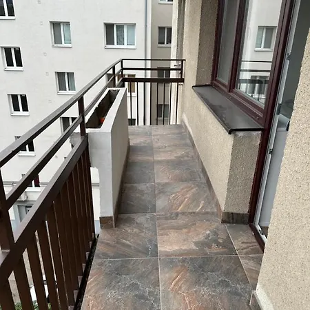 Spacious 3-bedroom In The Historic Old Town Parking Appartement Bratislava